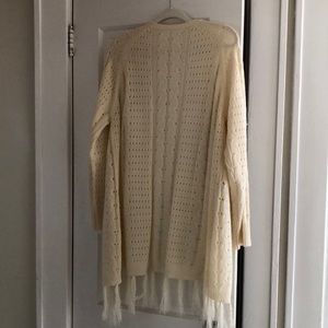 Lightweight Cream Cardigan with tásales